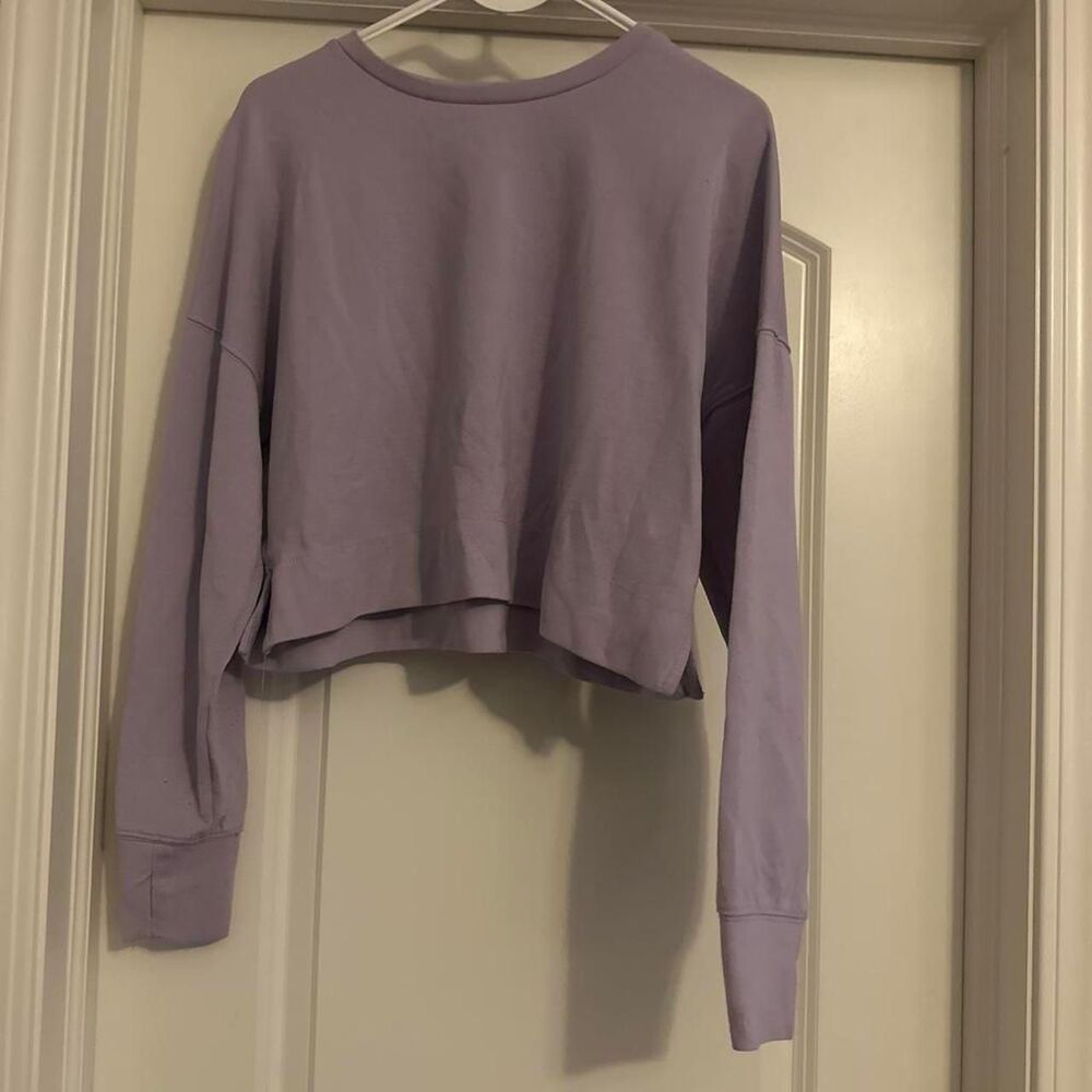 Women's Purple cropped Sweatshirt